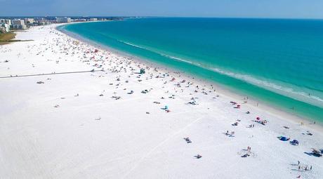 15 playas de la costa este mejor valoradas Vista aérea de la playa de Siesta Key