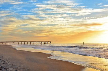 15 playas de la costa este mejor valoradas Amanecer en Atlantic Beach, Carolina del Norte