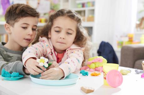 Día del Niño 2023: Creatividad e ingenio son los principales beneficios que expertos sugieren a la hora de buscar el regalo perfecto Play Doh