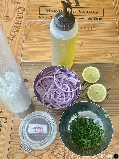 Cebolla con sumac, el condimento turco para acompañar tus barbacoas este verano