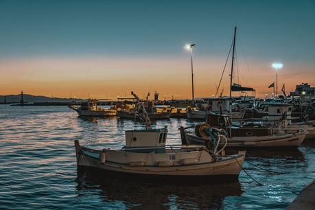 barcos-en-la-isla-de-tinos