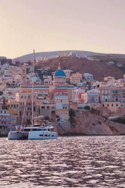 pueblo-de-siros-islas-baratas-en-grecia