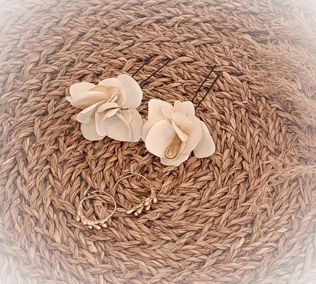 TOCADO Y SEMIRECOGIDO SONIA.