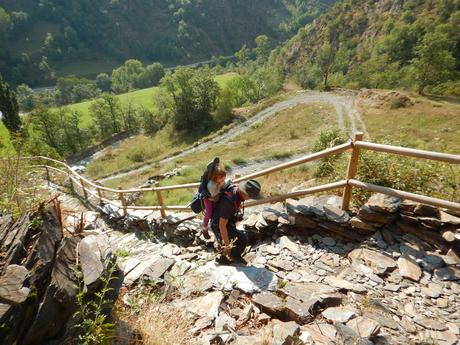 Camino de subida a Àrreu Camino de subida a Àrreu