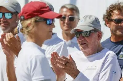 Los bancos se forran mientras las familias se ahogan por los tipos de interés… Y vacaciones para la familia real: “Yo a Sanxenxo, tú a Marivent”.