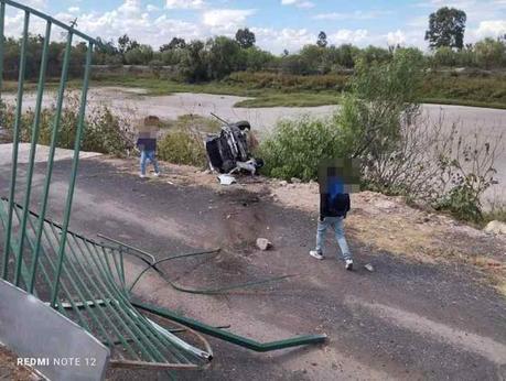 Accidente de taxi en el Circuito Potosí deja a pasajeros heridos