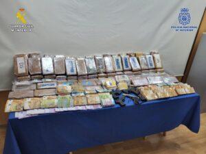 Las temperaturas de más de 44ºC comenzarán a frenarse mañana en la Península, aunque el calor seguirá el fin de semana Las temperaturas de más de 44ºC comenzarán a frenarse mañana en la Península, aunque el calor seguirá el fin de semana