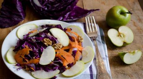 Ensalada de Col Lombarda y Manzana