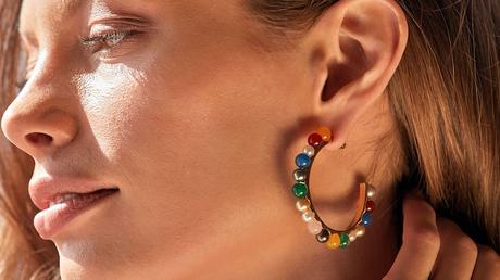 Pendientes de perla: más allá de los modelos clásicos pendientes_aro_con_perla