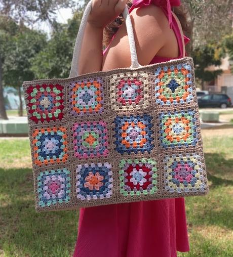 COLECCION AT THE BEACH, 