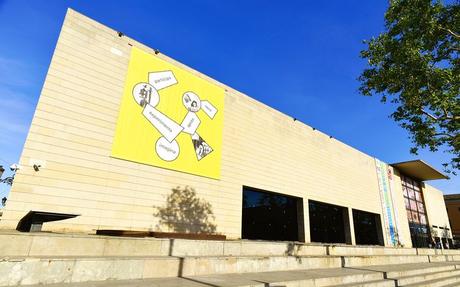 17 atracciones turísticas principales y cosas para hacer en Valencia Exhibit at the Instituto Valencia de Arte Moderno