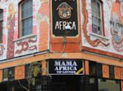 ¡Mama Africa Cape Town: Donde Sabores Explotan Fiesta Nunca Termina!