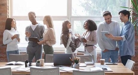 Cómo atraer, retener y capacitar a los millennials y post-millennials. Cómo atraer, retener y capacitar a los millennials y post-millennials.