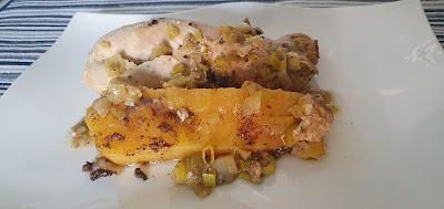 Pavo y piña recién sacados de la CrockPot Pavo y piña recién sacados de la CrockPot