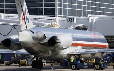 Fuerte turbulencia financiera derriba a una de las grandes del aire:  American Airlines