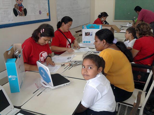 La Canaimitas.. llegaron a Tinaquillo Entrega E.B.B José Antonio Anzoategui