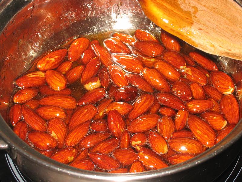 Garrapiñadas de almendras (o maní o cacahuete)