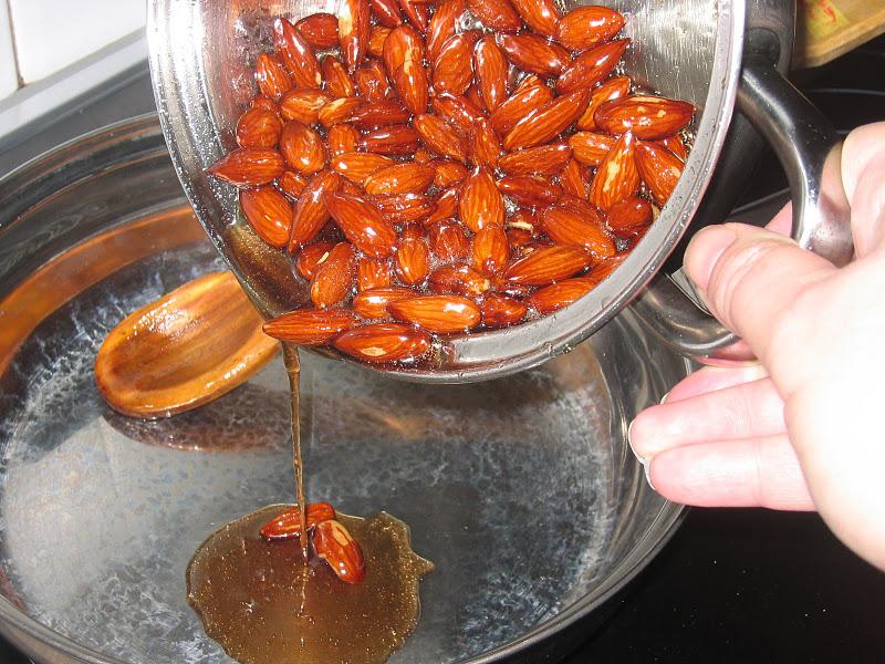 Garrapiñadas de almendras (o maní o cacahuete)