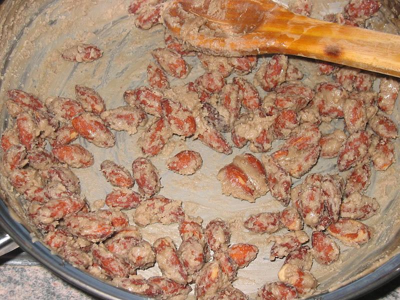 Garrapiñadas de almendras (o maní o cacahuete)