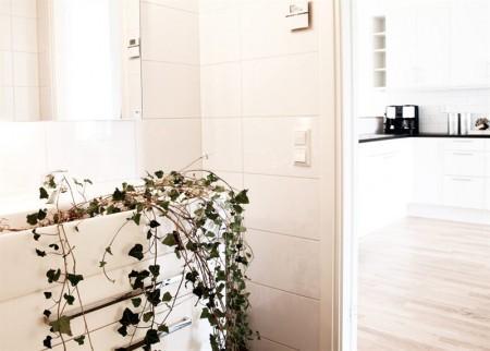 suelo de madera con calefacción radiante silla Svanen (el Cisne) o la Siete de Arne Jacobsen puro estilo nórdico muebles de diseño minimalismo nórdico lámparas de diseño estilo escandinavo electrodomésticos siemens diseño sueco diseño de interiores diseño danés decoración minimalista decoración de otoño decoración de interiores 