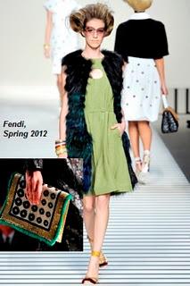 Adriana Abascal elige un little black dress para una cena de Swarovski en Miami