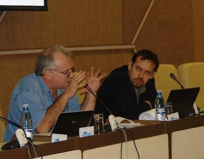 Ocupemos los medios ya: Intervenciones de Raúl Garcés, Karen Lee Wald y Aylí Labañino