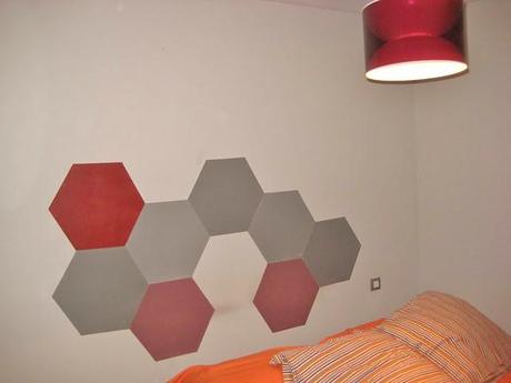 El cabecero de hexágonos de Patricia. Cómo pintarlo paso a paso