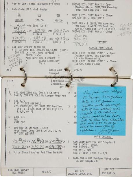 Subastan el cuaderno de cálculos de la Apolo 13