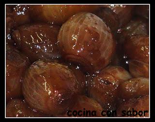 Cebollitas confitadas en Módena