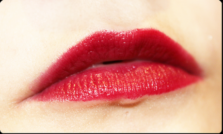 Reseña: Labiales Manic Panic en Raven y Blood Red