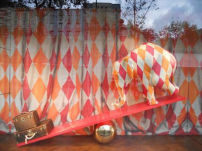 Tendenciera por el mundo IV