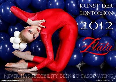Zlata la contorsionista rusa lanza su calendario 2012 (Galería de Imágenes)