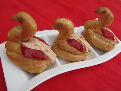 CISNES DE ATÚN Y PIMIENTO CISNES DE ATÚN Y PIMIENTO