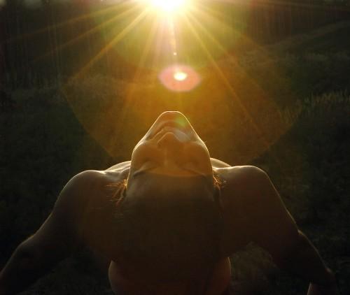 No asuma que quien intenta consolarte ahora, vive despreo...