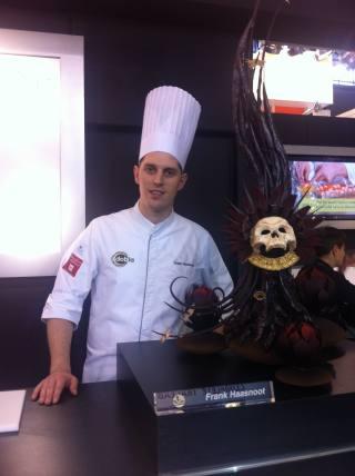 D. Frank Haasnoot, Maestro Pastelero de Dobla  presentó su figura de chocolate en Fi & Ni 2011.