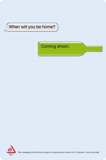 Un SMS es igual a una botella de licor