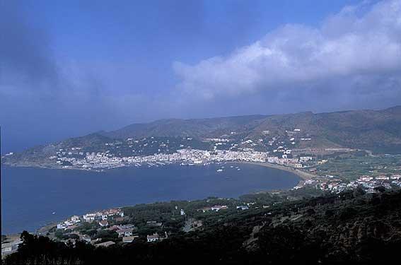 El Ayuntamiento barcelonés de Vilassar de Mar sube el sueldo a sus concejales hasta un 30%