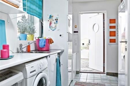 Decoración de estilo nórdico versión retro color sillas Hormiga de Arne Jacobsen para Fritz Hansen muebles y accesorios de Ikea muebles de ikea muebles de estilo nórdico muebles de diseño le klint kartell estilo retro estilo nórdico blanco minimalista estilo nórdico estilo minimalista diseño de interiores decoración sueca decoración muebles de ikea decoración low cost decoración escandiava decoración de interiores casa de look retro