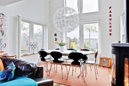 Decoración de estilo nórdico versión retro color sillas Hormiga de Arne Jacobsen para Fritz Hansen muebles y accesorios de Ikea muebles de ikea muebles de estilo nórdico muebles de diseño le klint kartell estilo retro estilo nórdico blanco minimalista estilo nórdico estilo minimalista diseño de interiores decoración sueca decoración muebles de ikea decoración low cost decoración escandiava decoración de interiores casa de look retro