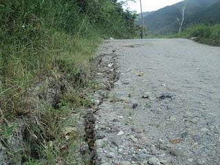 NO HAY PASO PARA LA PARROQUIA ANZOATEGUI LLUVIAS Y DESLAVES EN LA ZONA ALTA