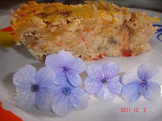 PASTEL DE VERDURAS Y QUINOA CON CEBOLLA  CARAMELIZADA