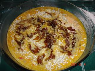 PASTEL DE VERDURAS Y QUINOA CON CEBOLLA  CARAMELIZADA