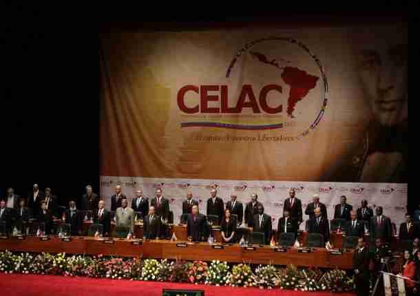 Nace la CELAC, agoniza Europa