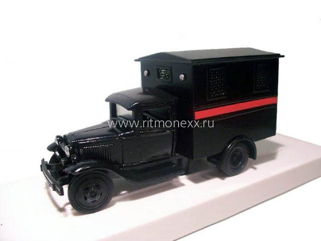 Ronda nocturna, de Mijaíl Kuráyev