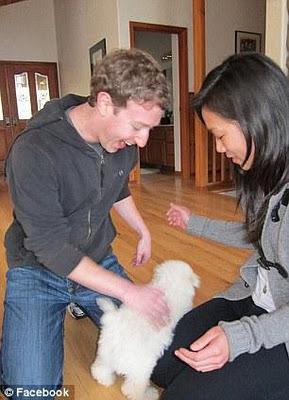 Fallo de seguridad en Facebook pone al descubierto fotos intimas de Mark Zuckerberg (Galería de Imágenes)