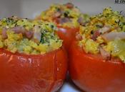 Tomates rellenos huevos revueltos bacon