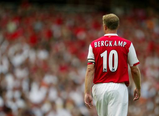 Retro-Premier: Dennis Bergkamp!