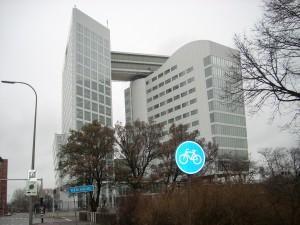 EL LABERINTO DE LA AUSENCIA (39): MUJER Y AFRICANA.