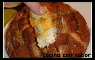 Pan relleno de queso