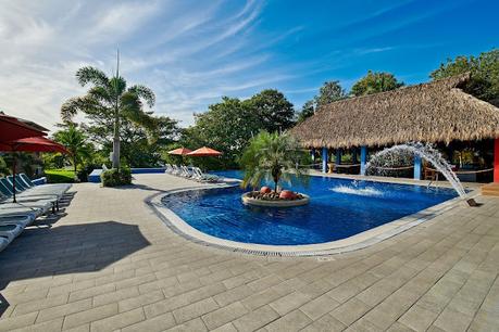 ¿Buscas experiencia a otro nivel? Sumérgete en el All Inclusive Plus de Hotel Royal Decameron